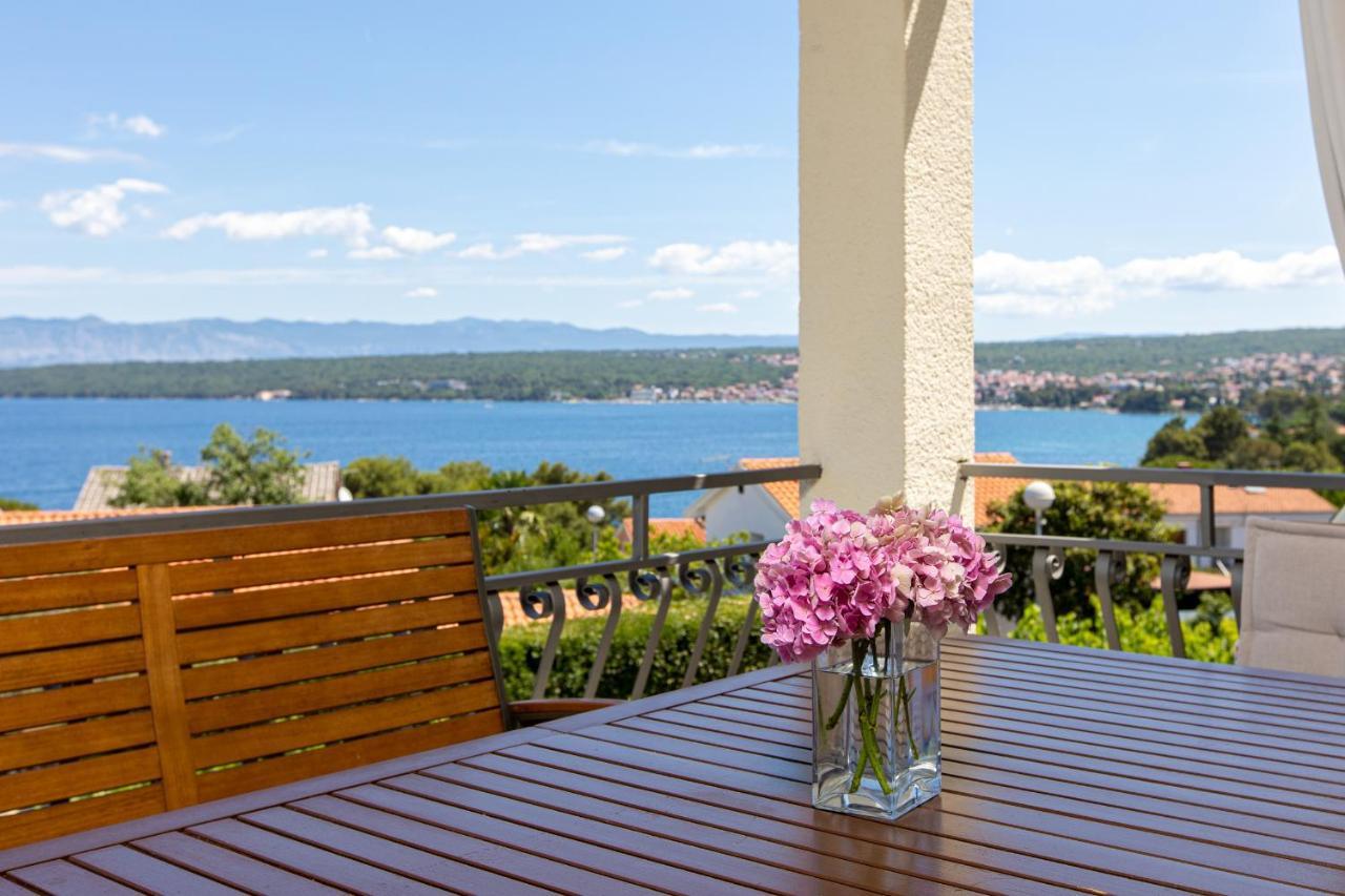 And Charming Apartment In Vantacici Malinska Exterior photo